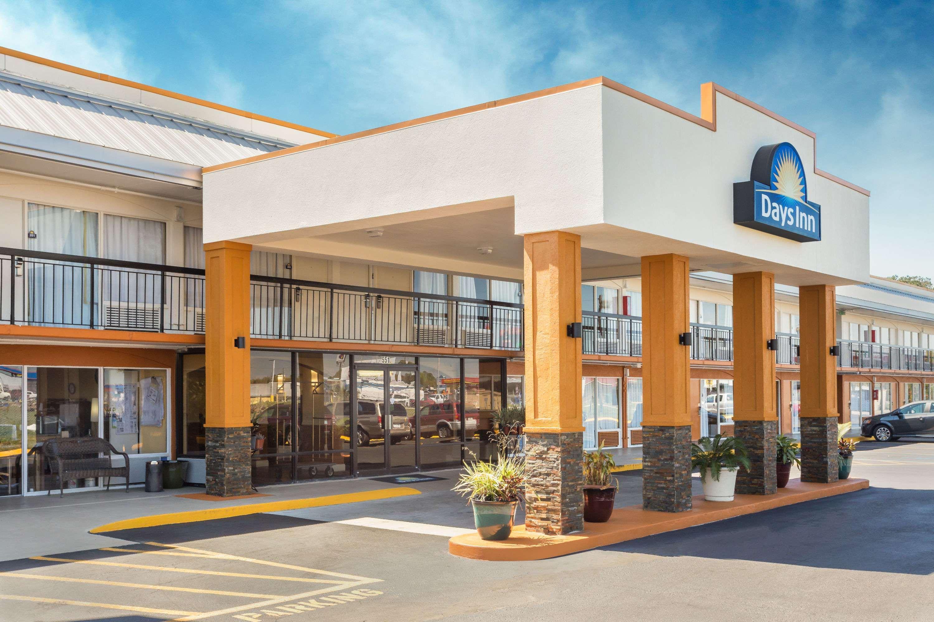 Days Inn By Wyndham Wildwood I-75 Eksteriør billede