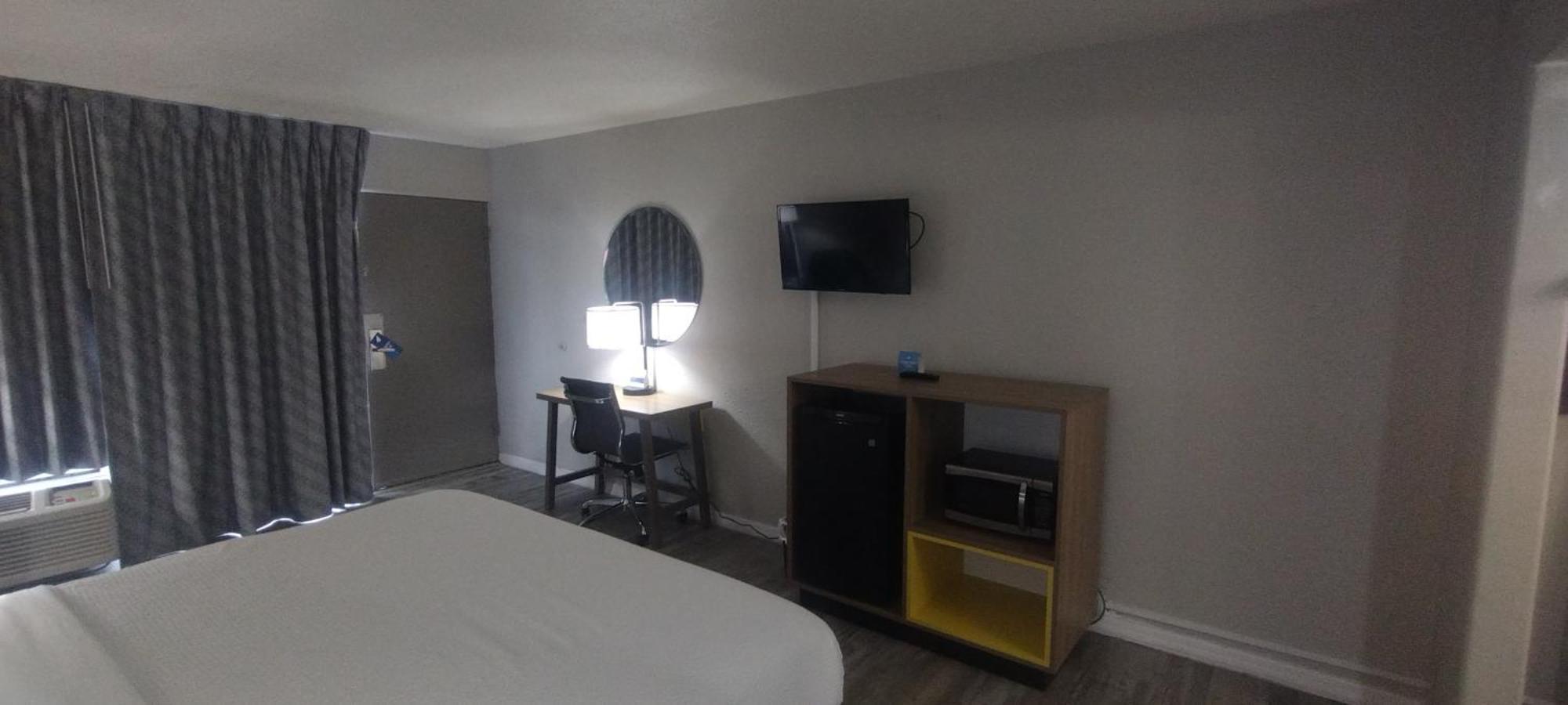 Days Inn By Wyndham Wildwood I-75 Eksteriør billede