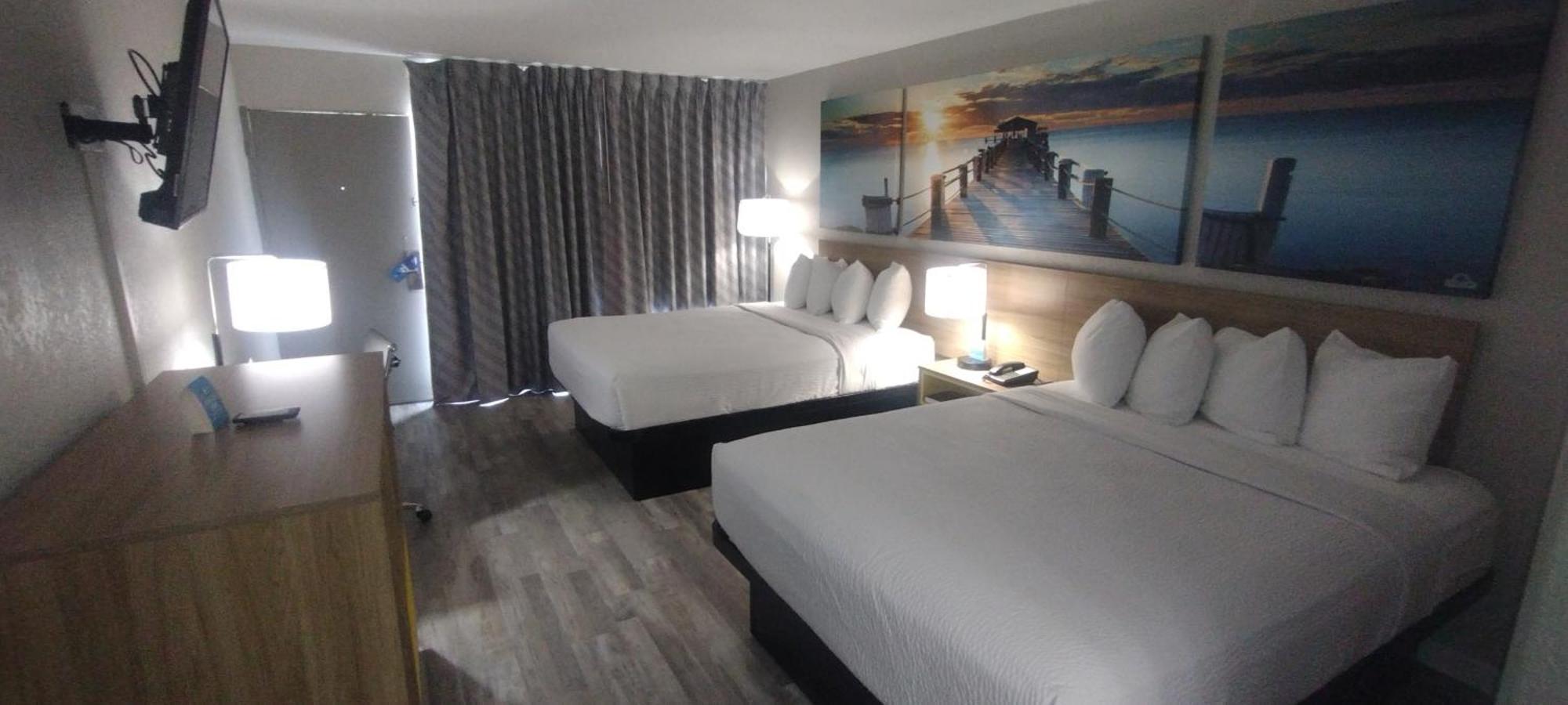 Days Inn By Wyndham Wildwood I-75 Eksteriør billede