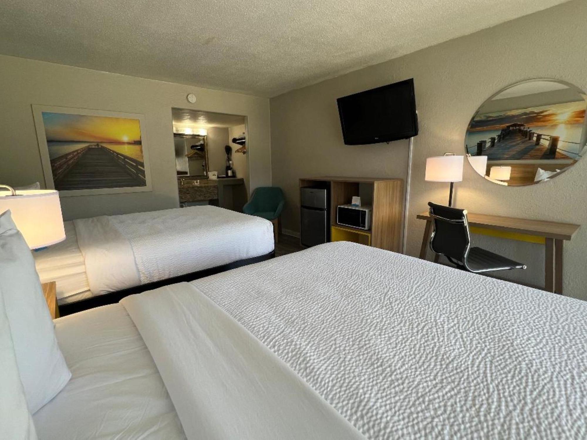 Days Inn By Wyndham Wildwood I-75 Eksteriør billede