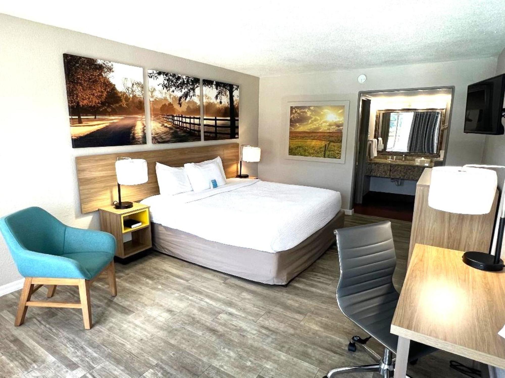 Days Inn By Wyndham Wildwood I-75 Eksteriør billede